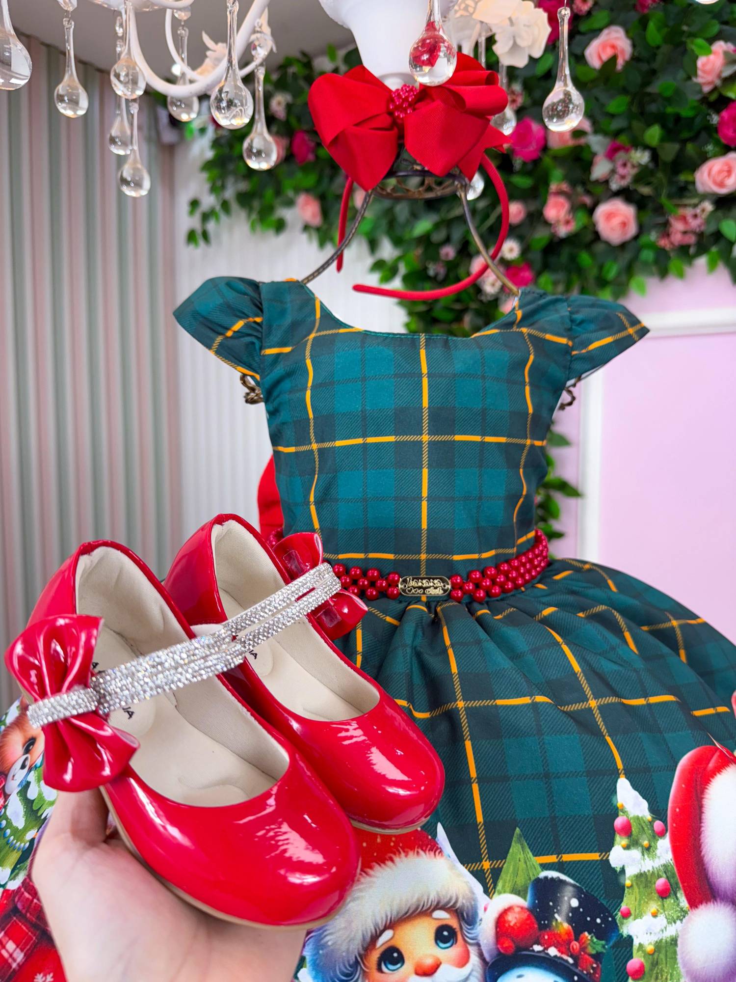 Vestido Verde Escuro com Ursinhos Natalinos e Laço Vermelho