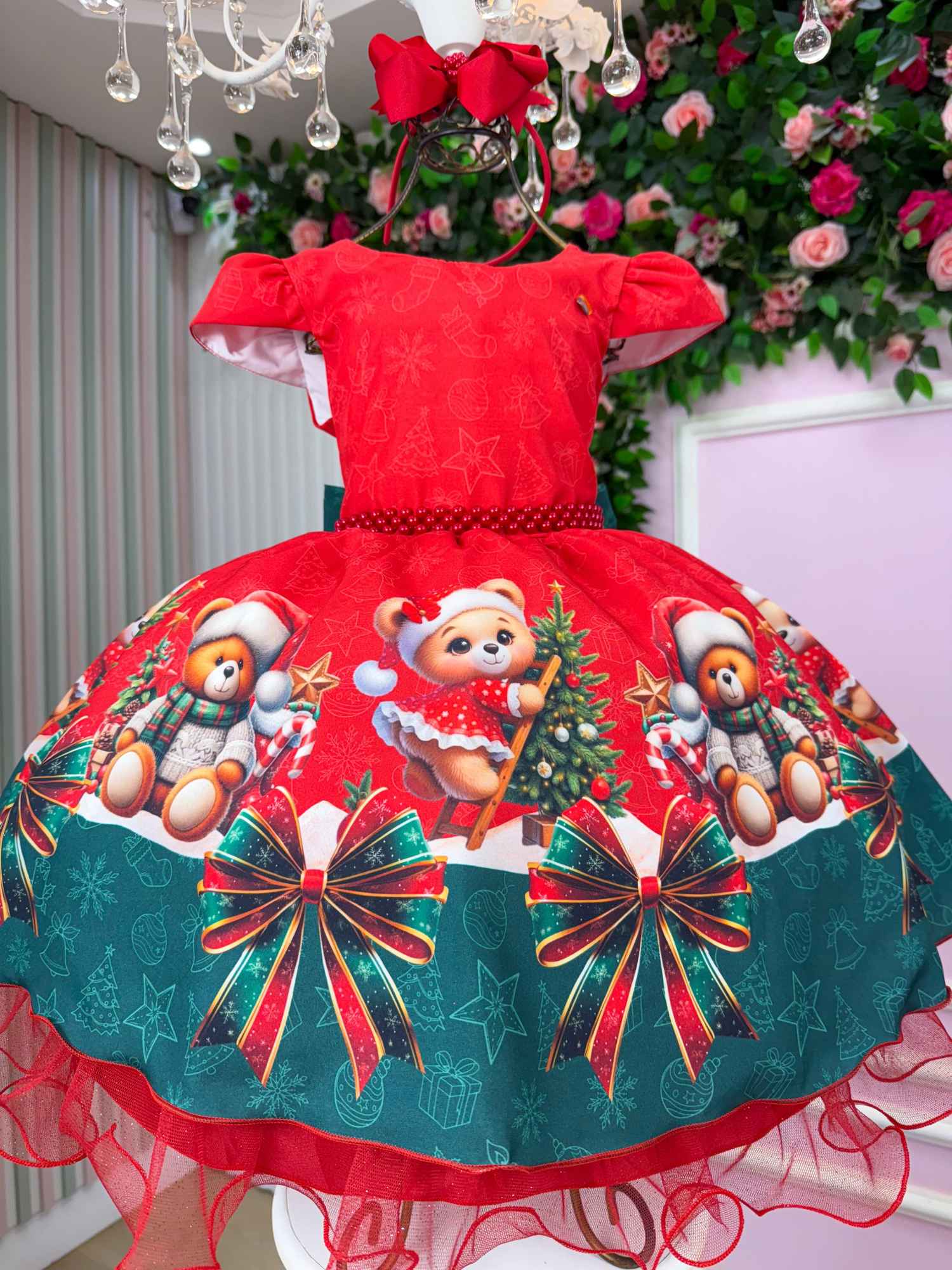 Vestido Vermelho com Ursinhos Natalinos e Laço Verde