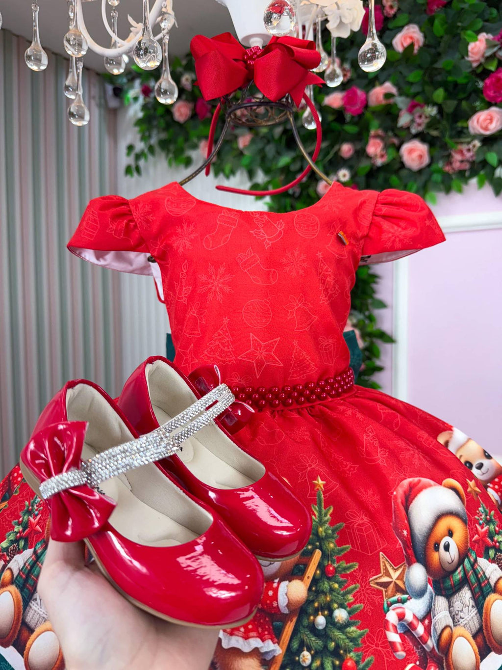 Vestido Vermelho com Ursinhos Natalinos e Laço Verde