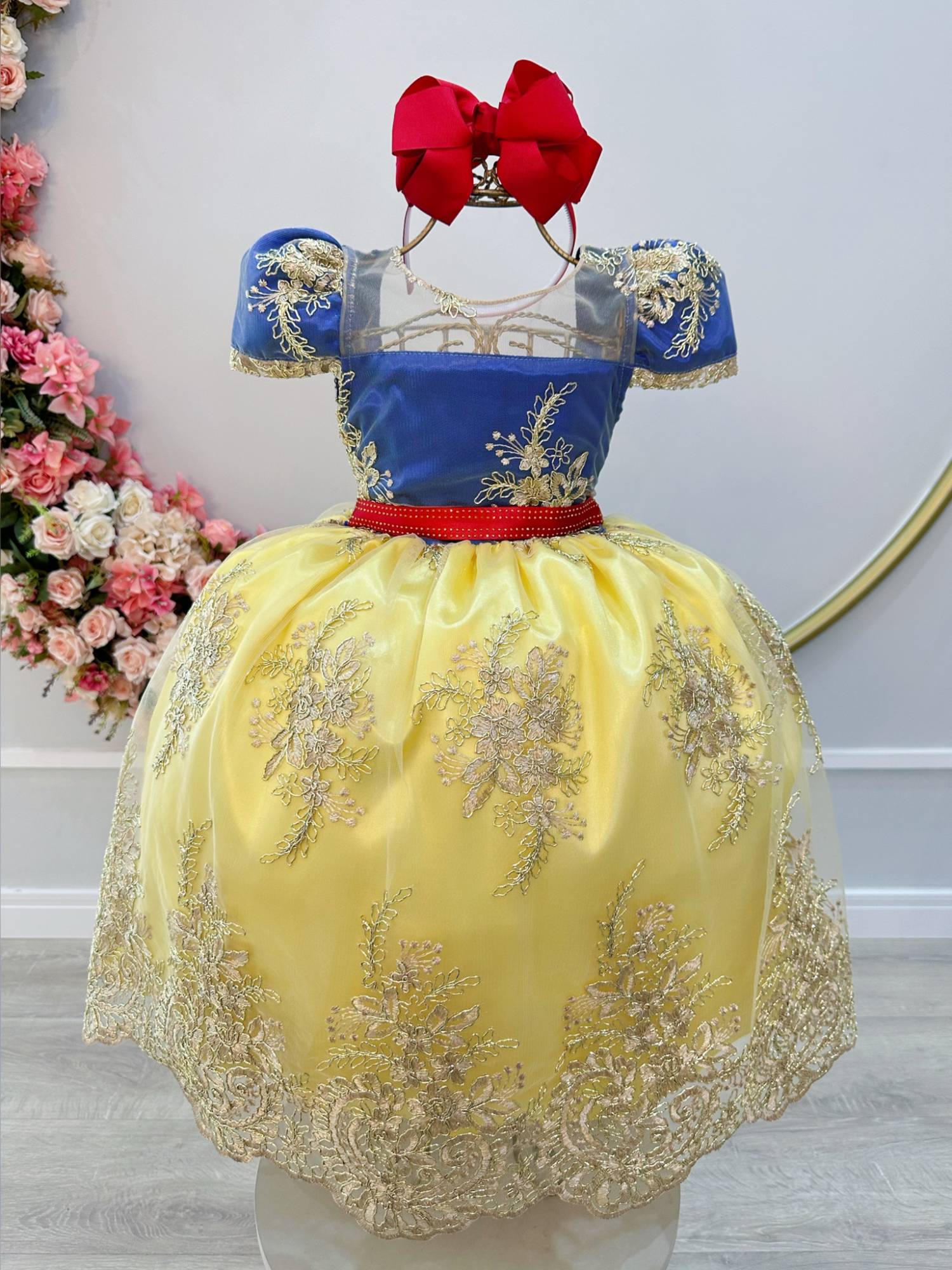 Vestido Infantil Branca de Neve com Renda Metalizada Dourada