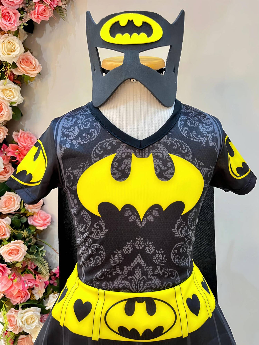 Fantasia Infantil Com Máscara Temática da Batgirl para Festas