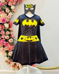 Fantasia Infantil Com Máscara Temática da Batgirl para Festas
