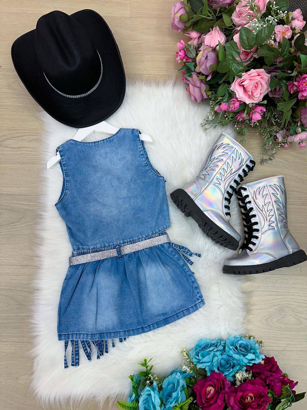 Conjunto Jeans Boiadeira com Chapéu e Franjas para Meninas
