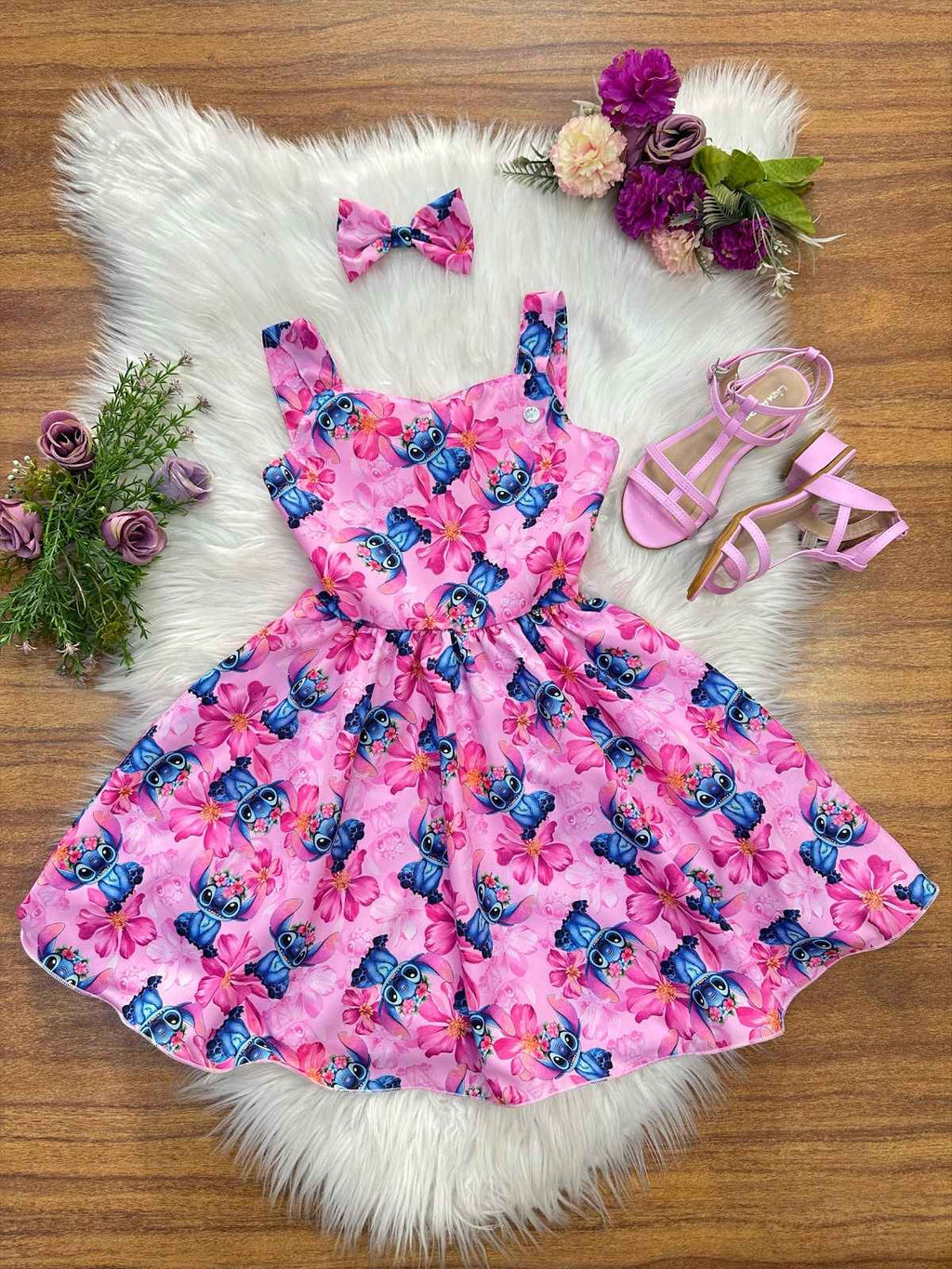Vestido Infantil Temático com Laço Rosa para Meninas