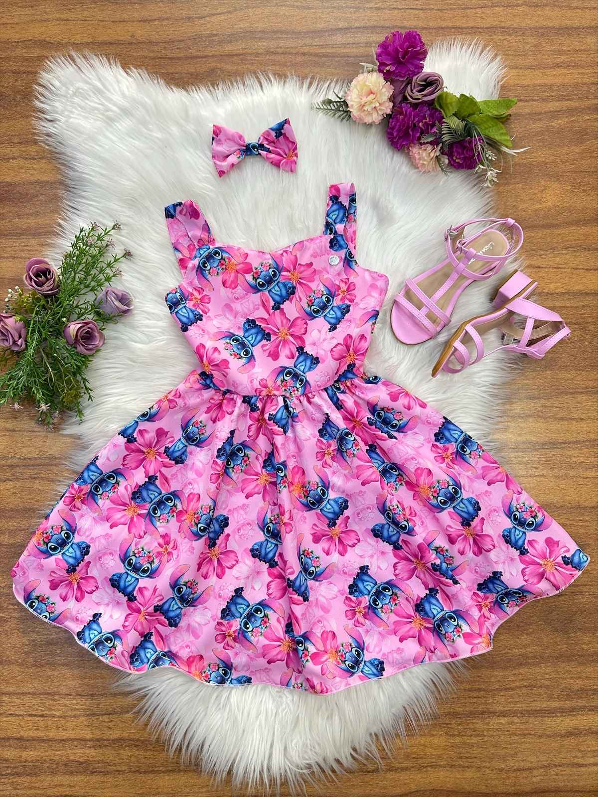 Vestido Infantil Temático com Laço Rosa para Meninas