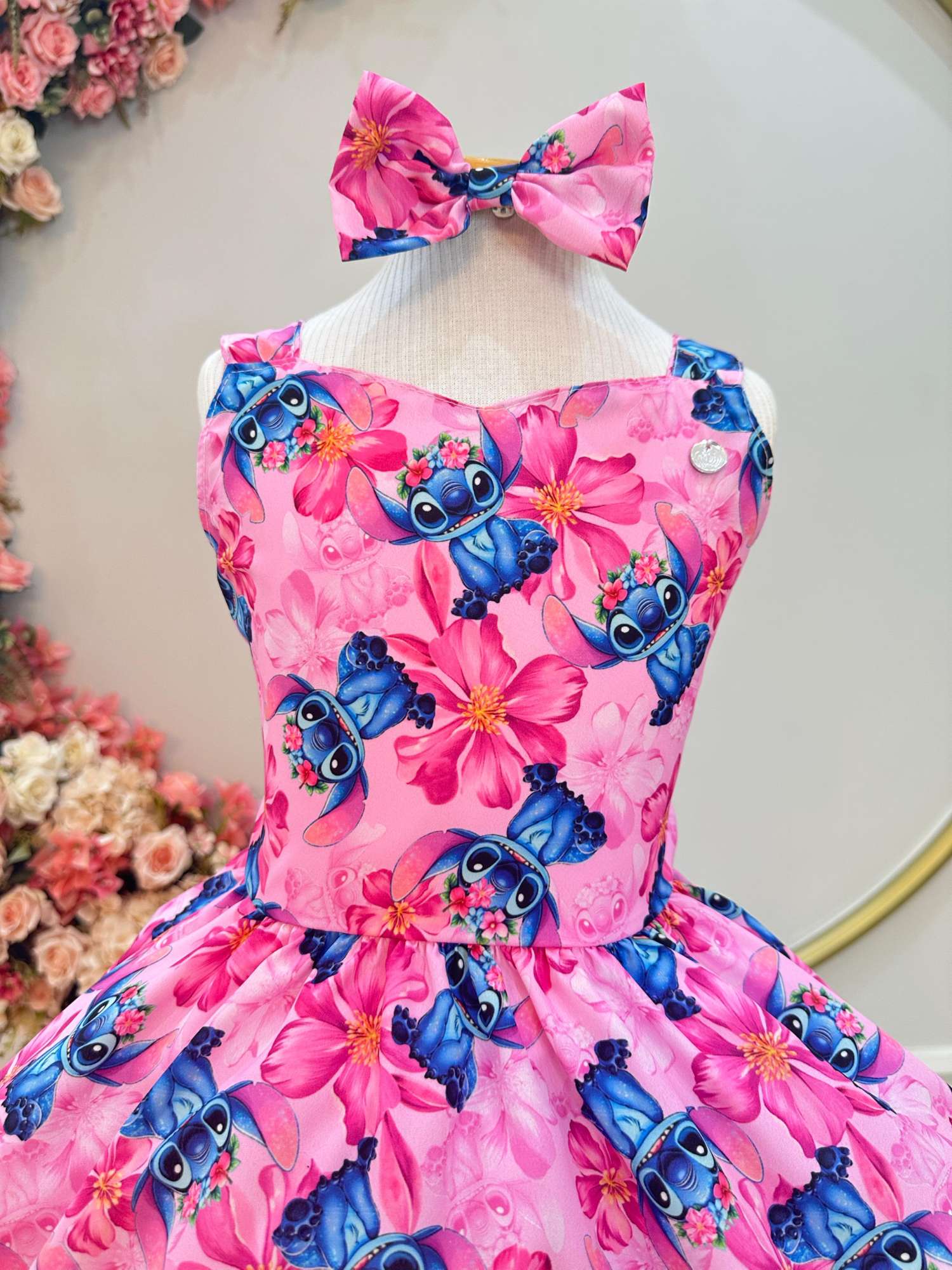 Vestido Infantil Temático com Laço Rosa para Meninas
