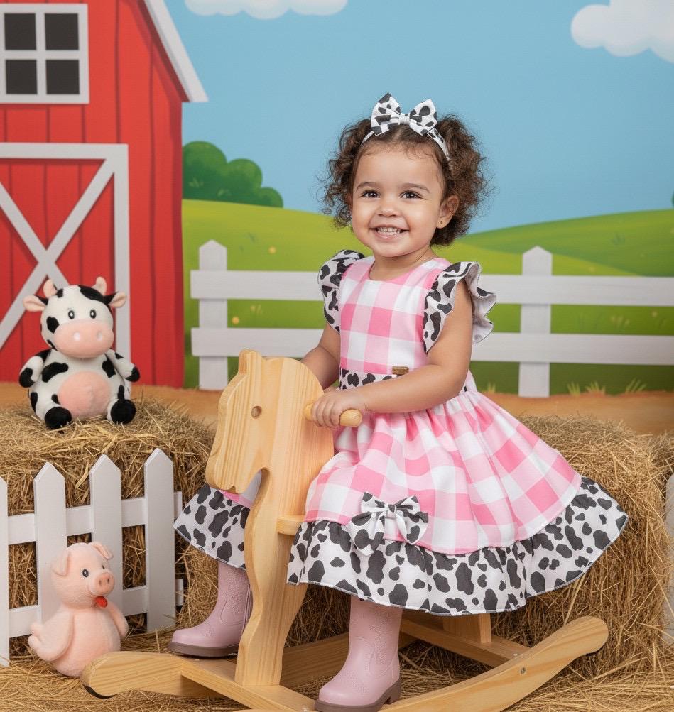Vestido Infantil Rosa Temático Fazendinha com Laço e Forro Confortável