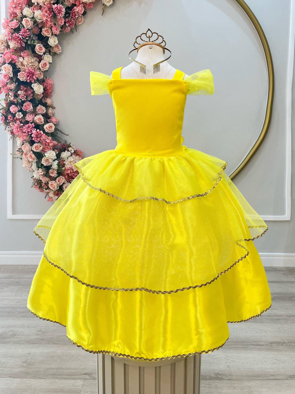 Fantasia Infantil Princesa em Cetim com Luvas e Detalhes em Glitter