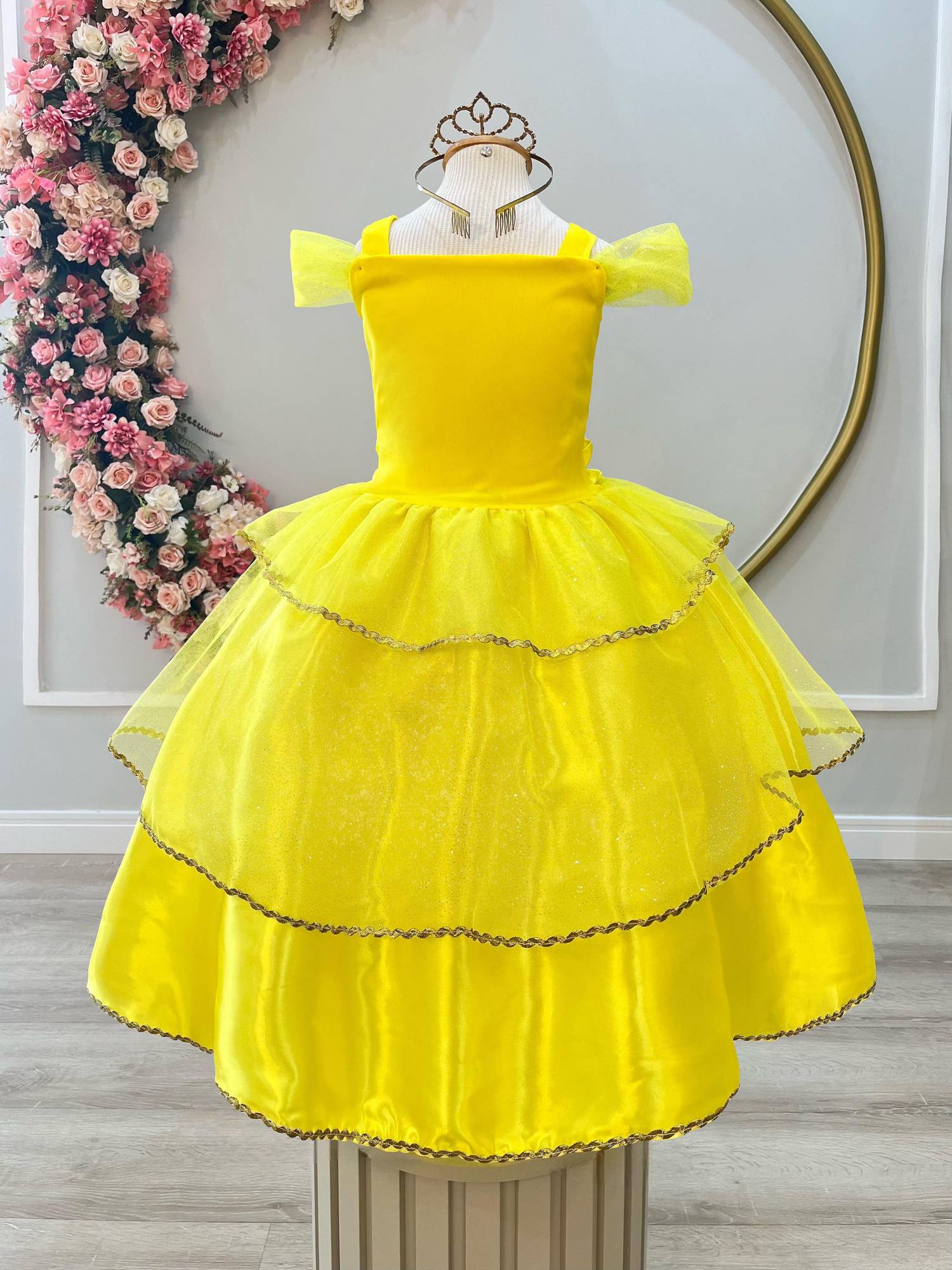 Fantasia Infantil Princesa em Cetim com Luvas e Detalhes em Glitter