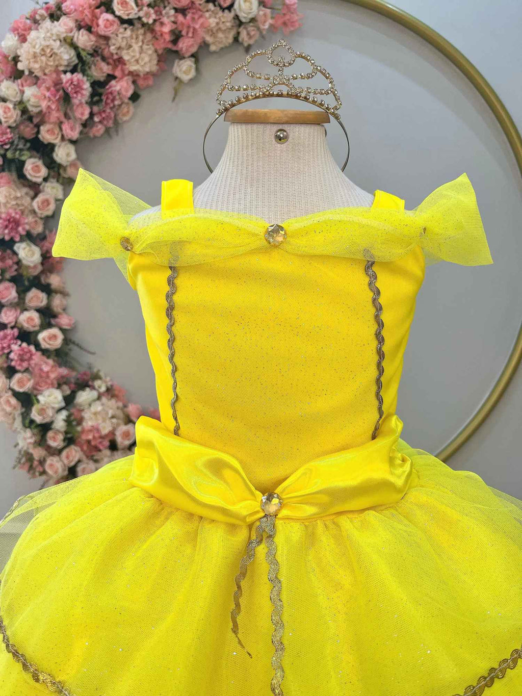 Fantasia Infantil Princesa em Cetim com Luvas e Detalhes em Glitter