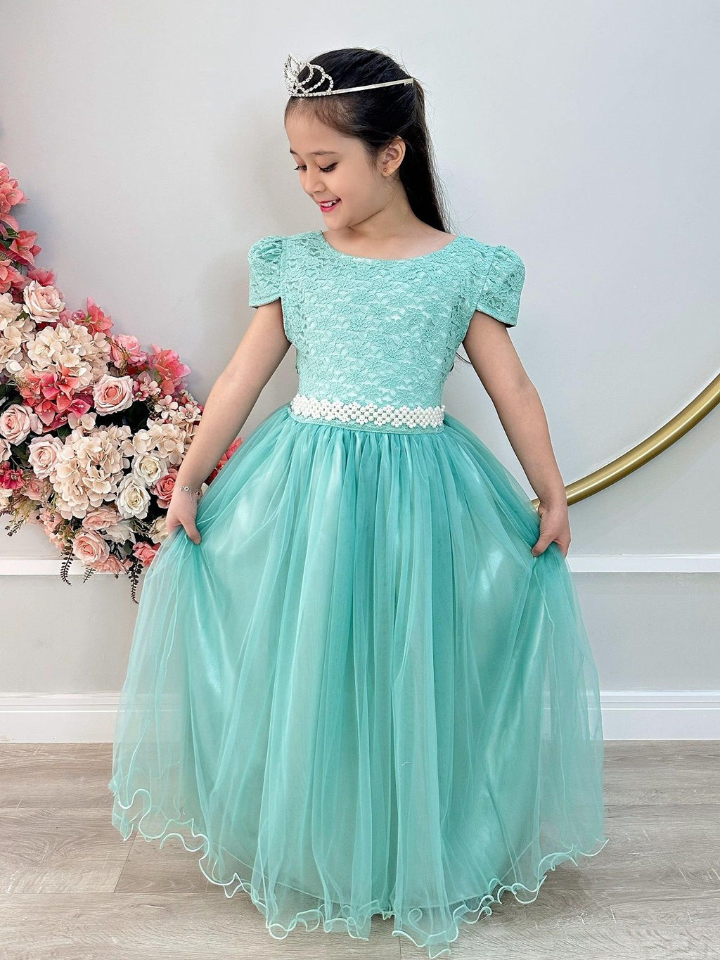 Vestido Longo Infantil Verde Menta em Tule e Renda para Casamento