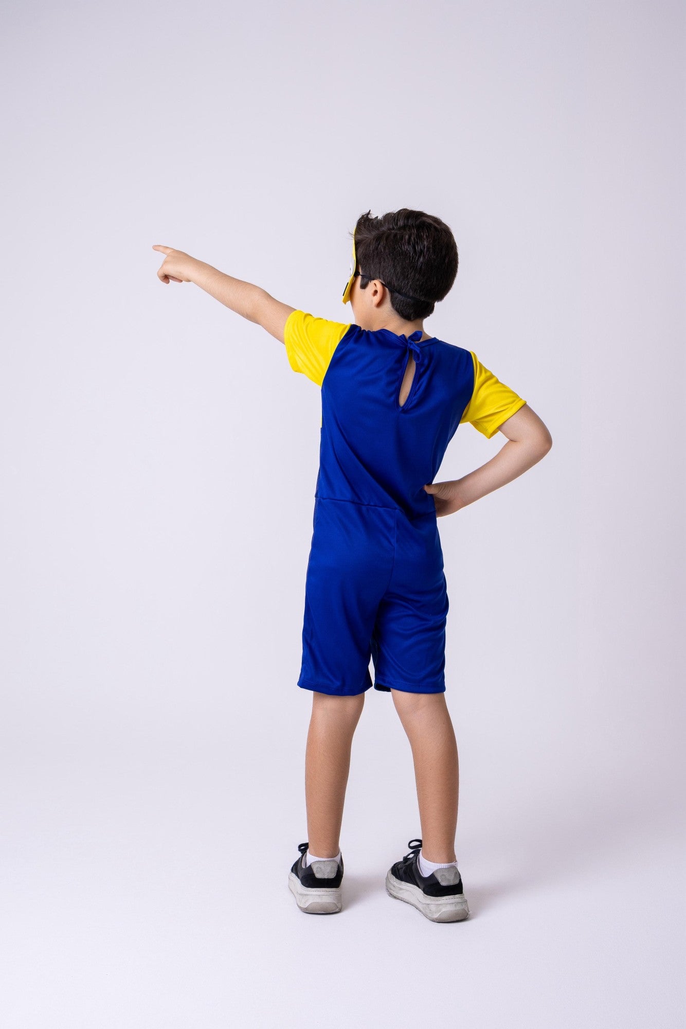 Fantasia Minions com Macacão Jeans Azul e Máscara Exclusiva