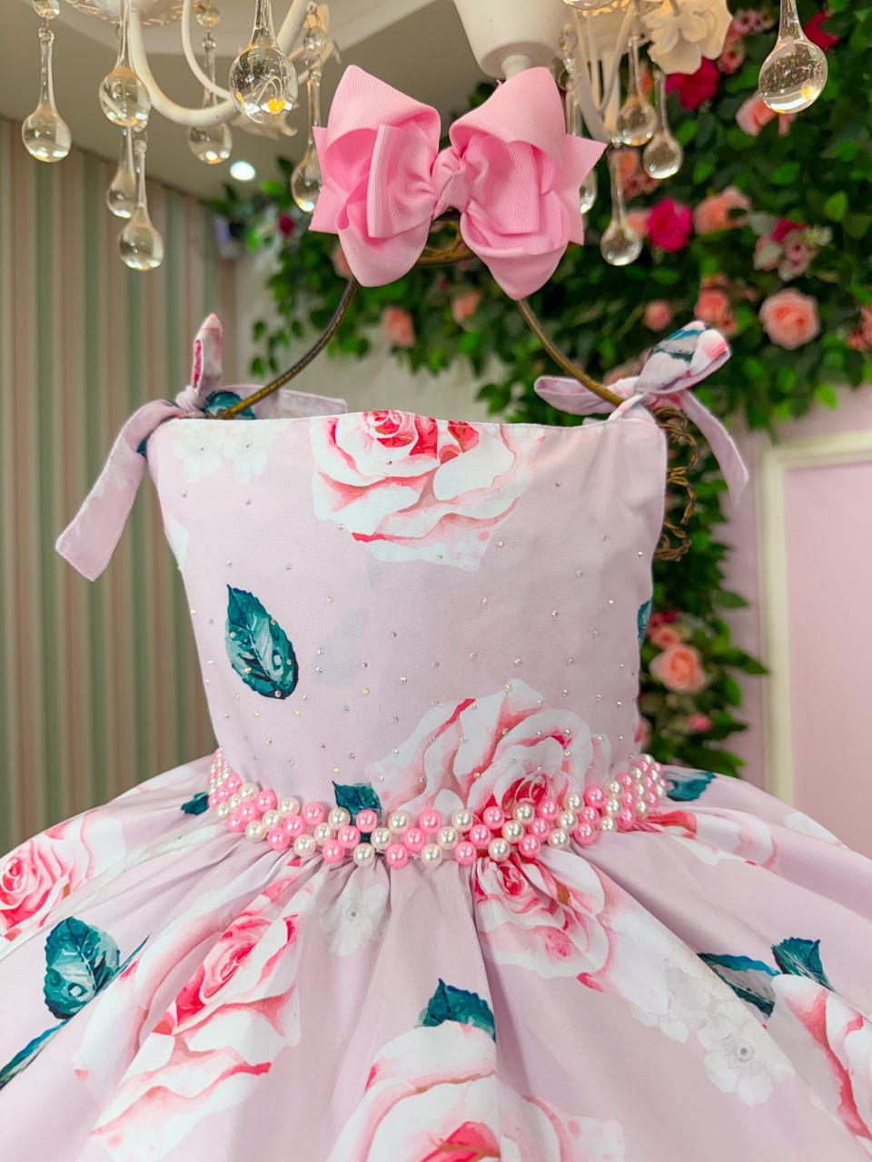 Vestido Floral Colorido com Lastex e Laço Rosa