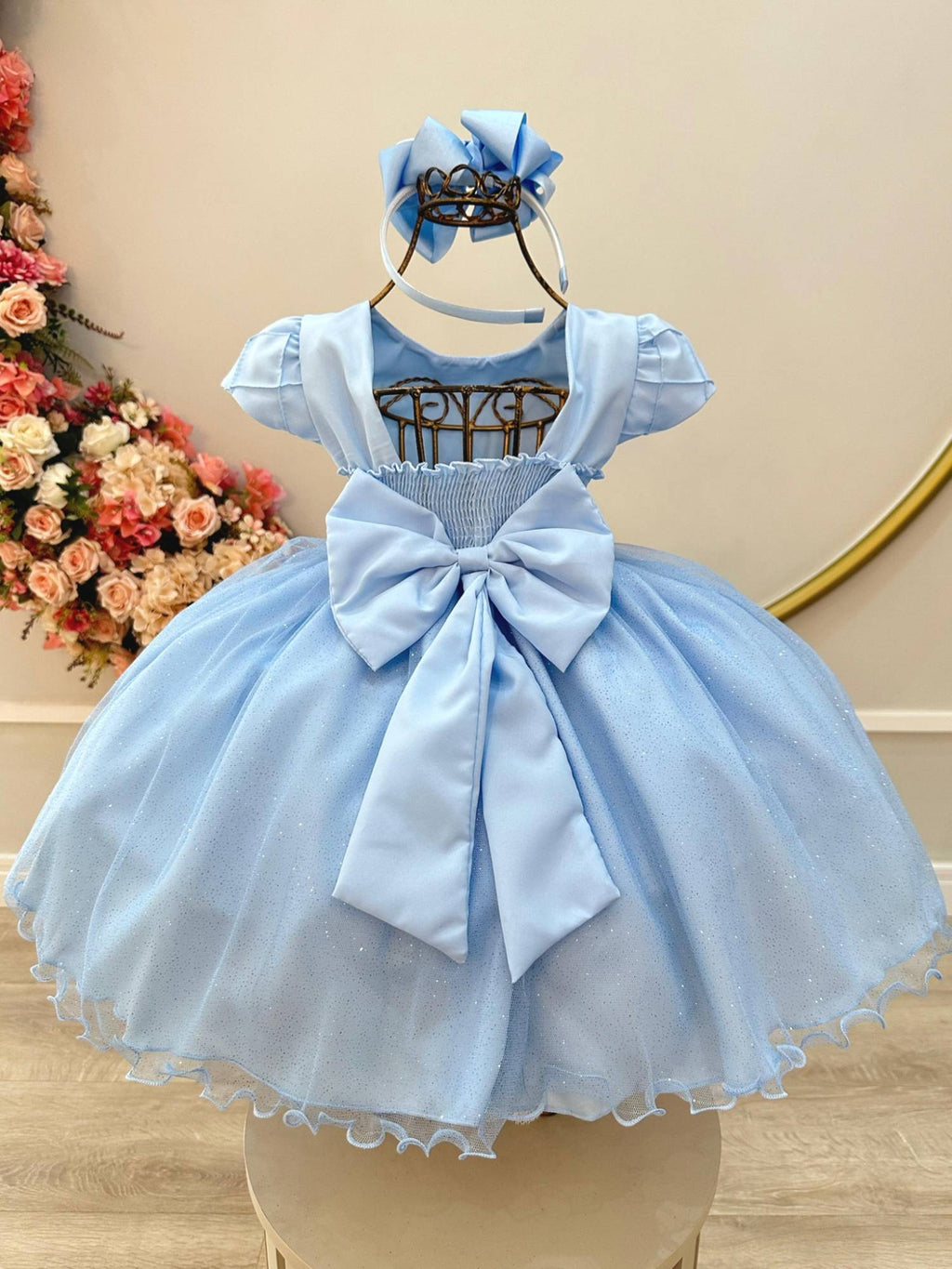 Vestido Infantil Azul Claro com Busto Nervura para Festas e Daminhas