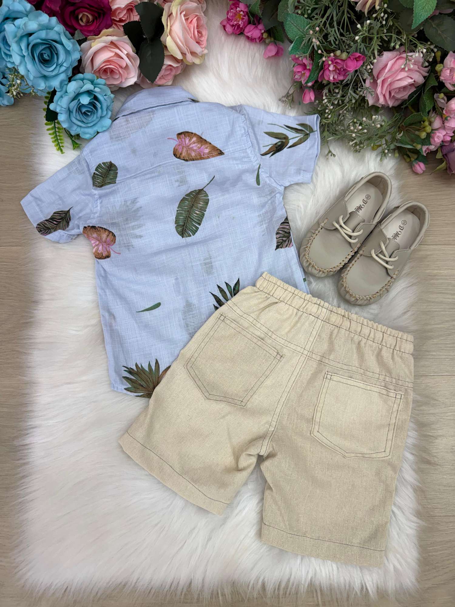 Conjunto Azul de Camisa e Bermuda de Linho para Meninos