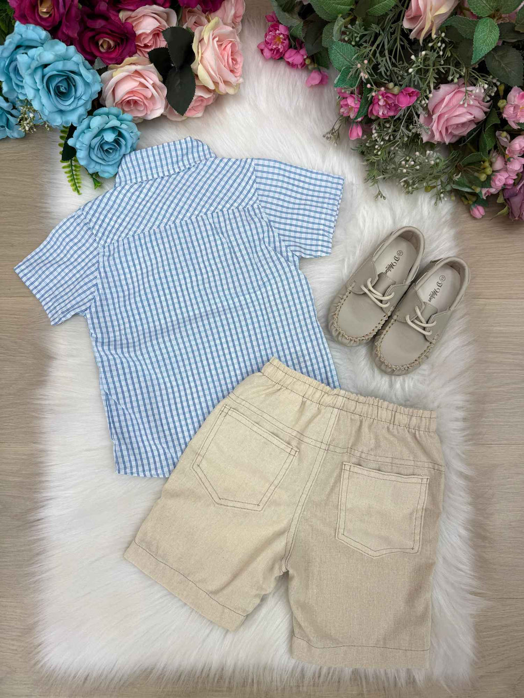Conjunto Azul Listrado para Meninos com Camisa de Linho e Bermuda Confortável
