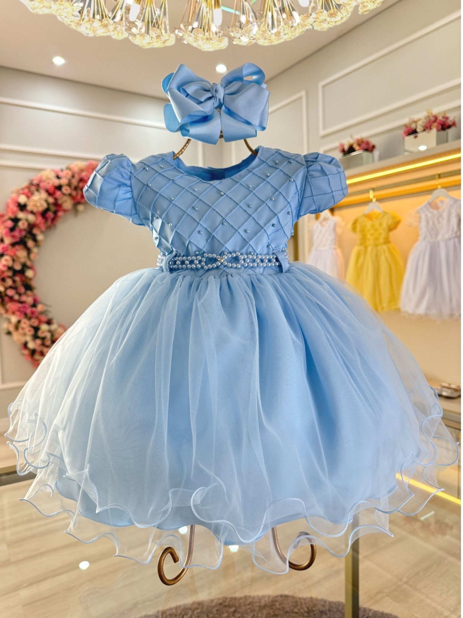 Vestido Bebê Azul Claro com Busto Nervura e Detalhes em Pérolas para Batizados