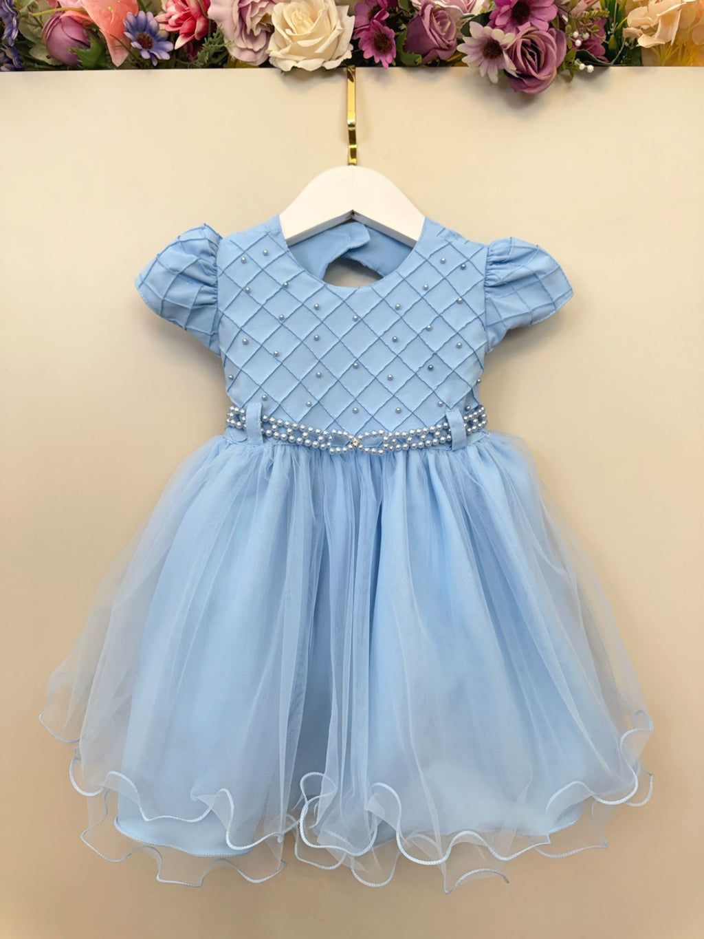 Vestido Bebê Azul Claro com Busto Nervura e Detalhes em Pérolas para Batizados
