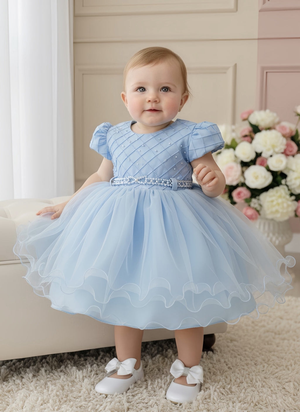Vestido Bebê Azul Claro com Busto Nervura e Detalhes em Pérolas para Batizados