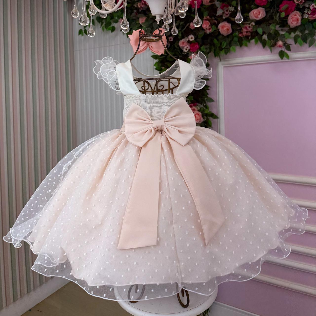 Vestido Infantil Pessego em Tule com Detalhes em Pérolas