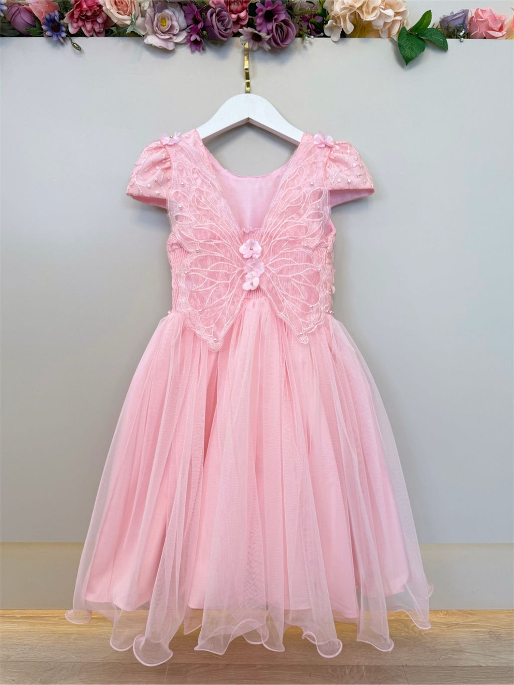 Vestido Infantil Rosa Com Apliques de Borboletas para Festas Luxuosas