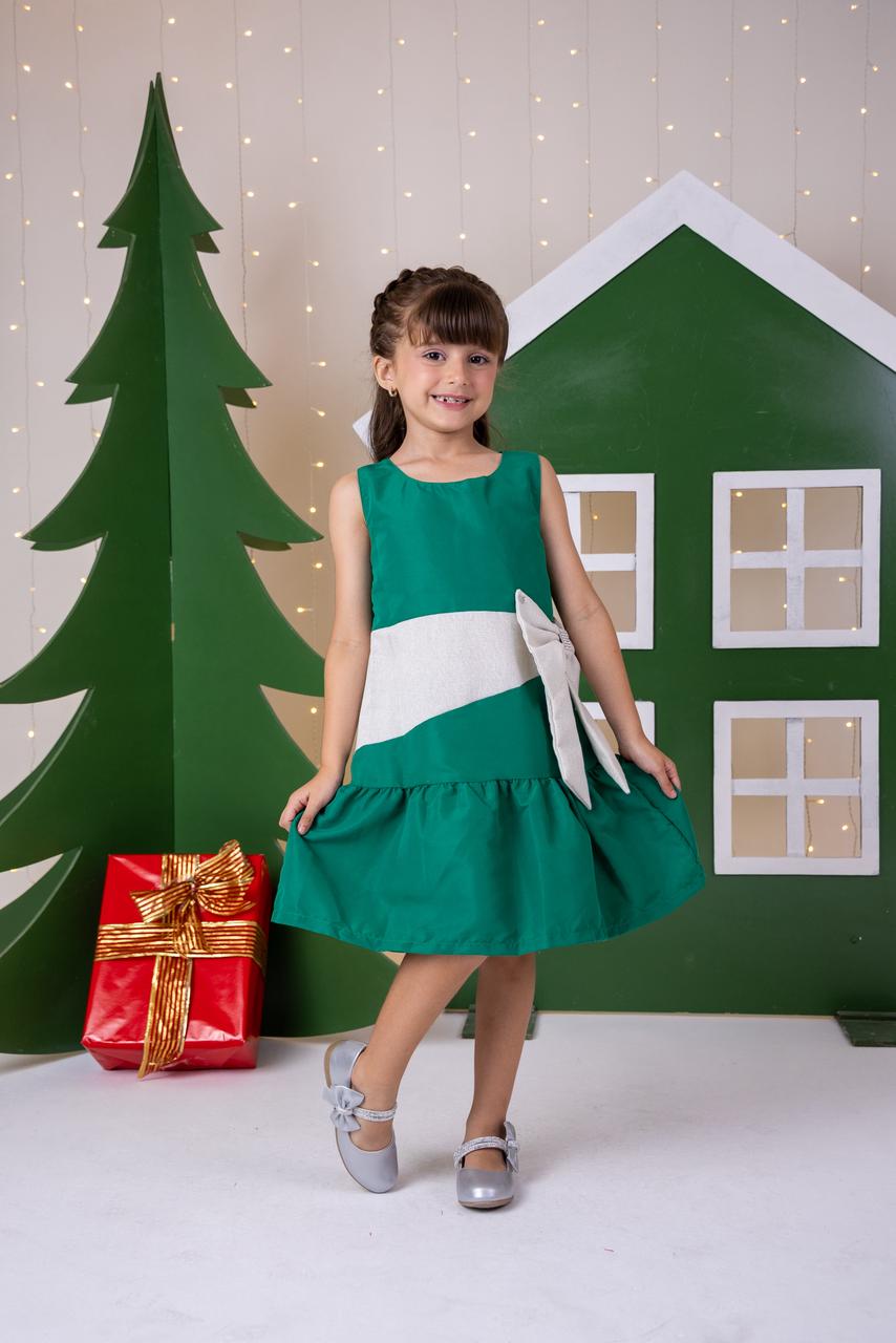 Vestido Verde Natal em Tecido 100% Poliéster com Laço e Brilho