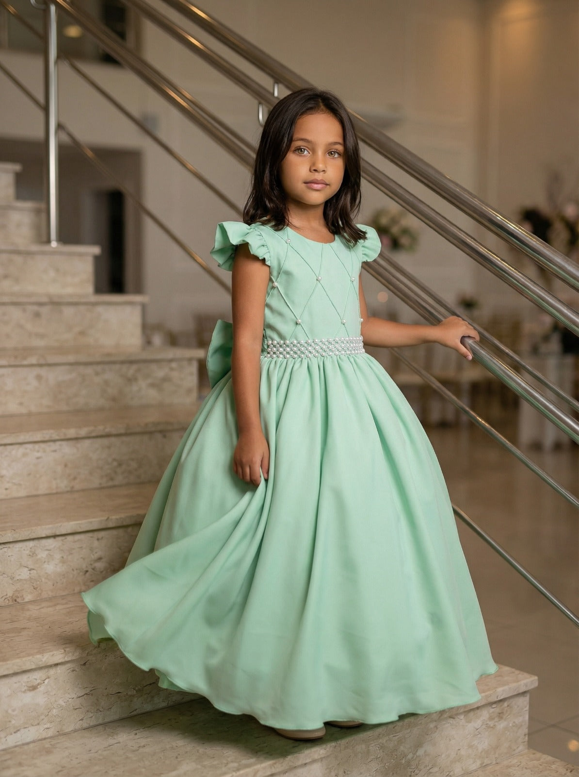 Vestido Longo Verde Oliva em Tecido 100% Poliéster com Babado Tule