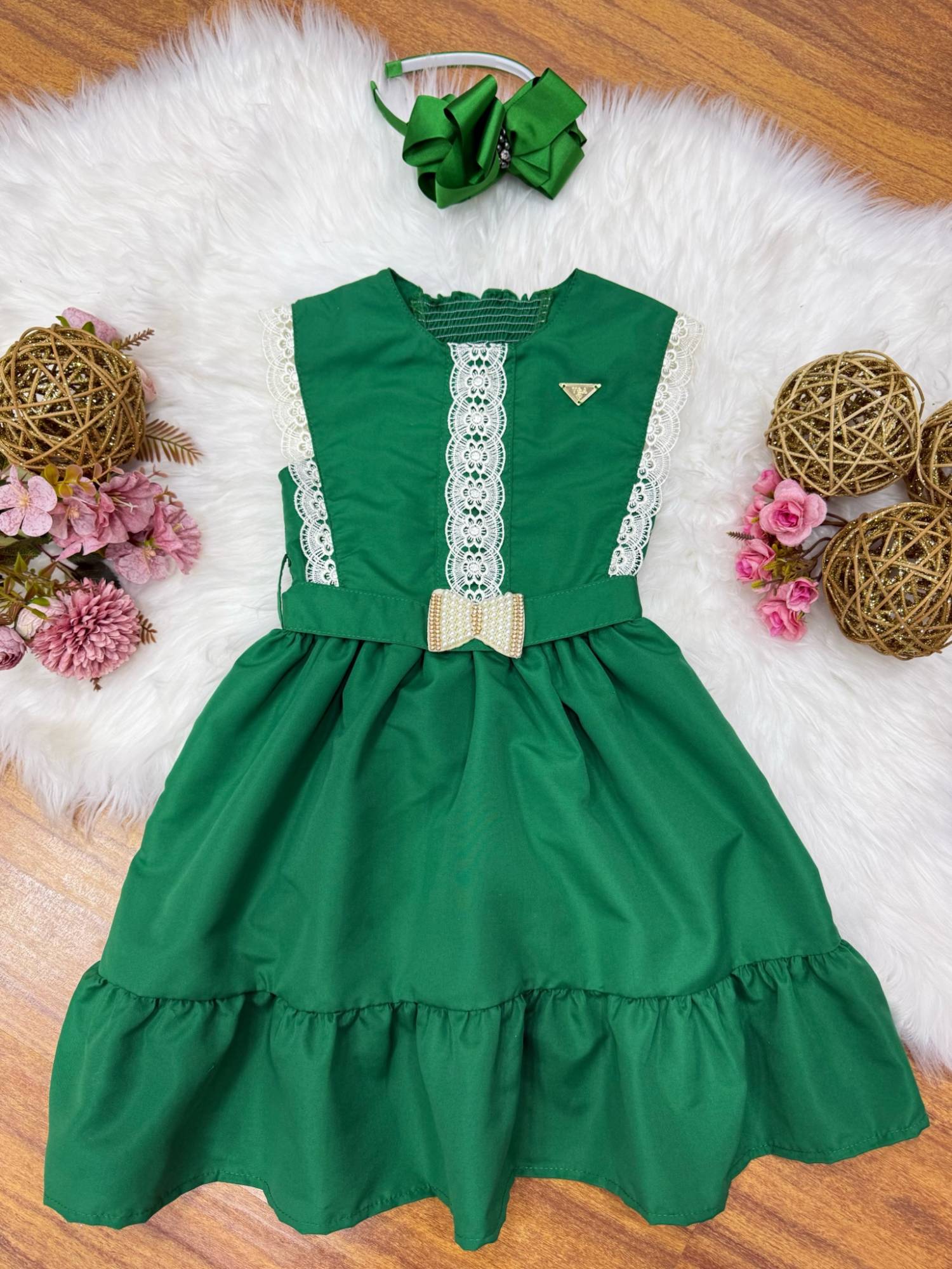 Vestido Infantil Verde Bandeira C/ Guipir Cinto Broche Festas
