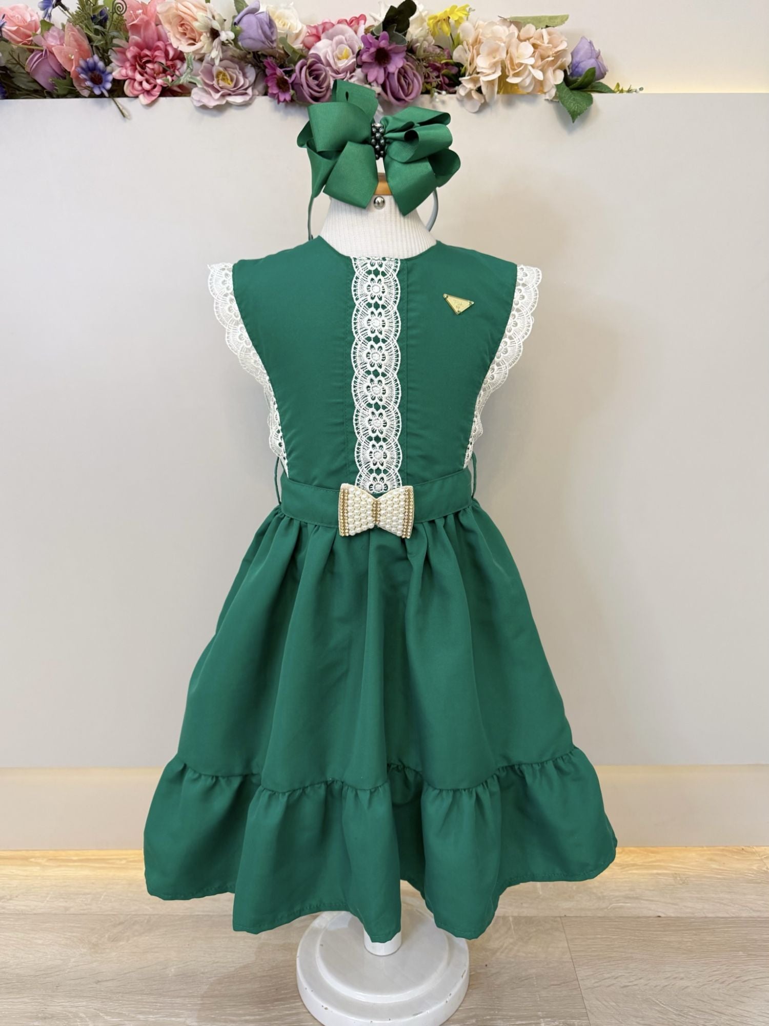 Vestido Infantil Verde Bandeira C/ Guipir Cinto Broche Festas