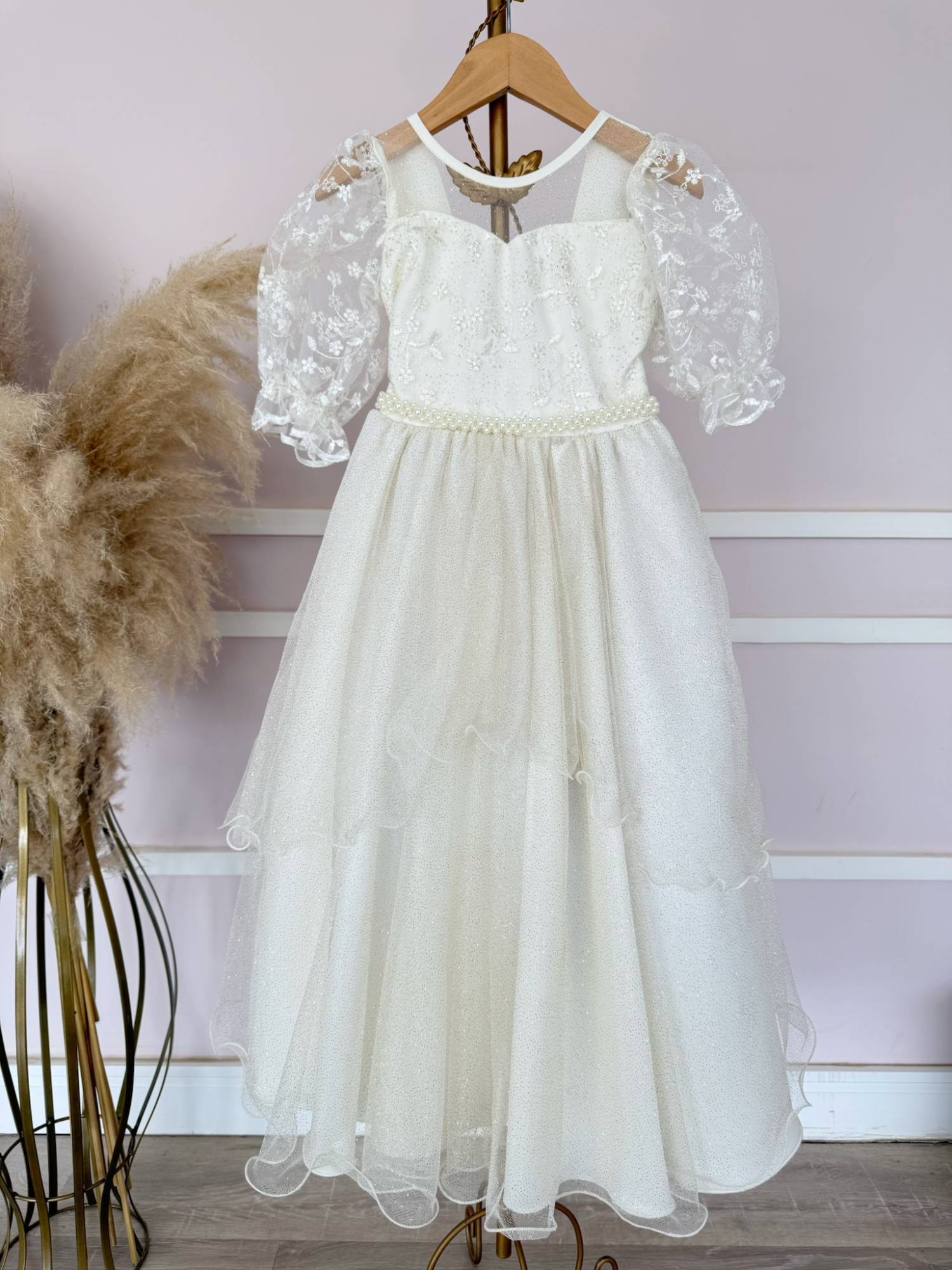 Vestido Infantil Off White Com Busto Bordado E Pérolas Para Daminhas De Festas