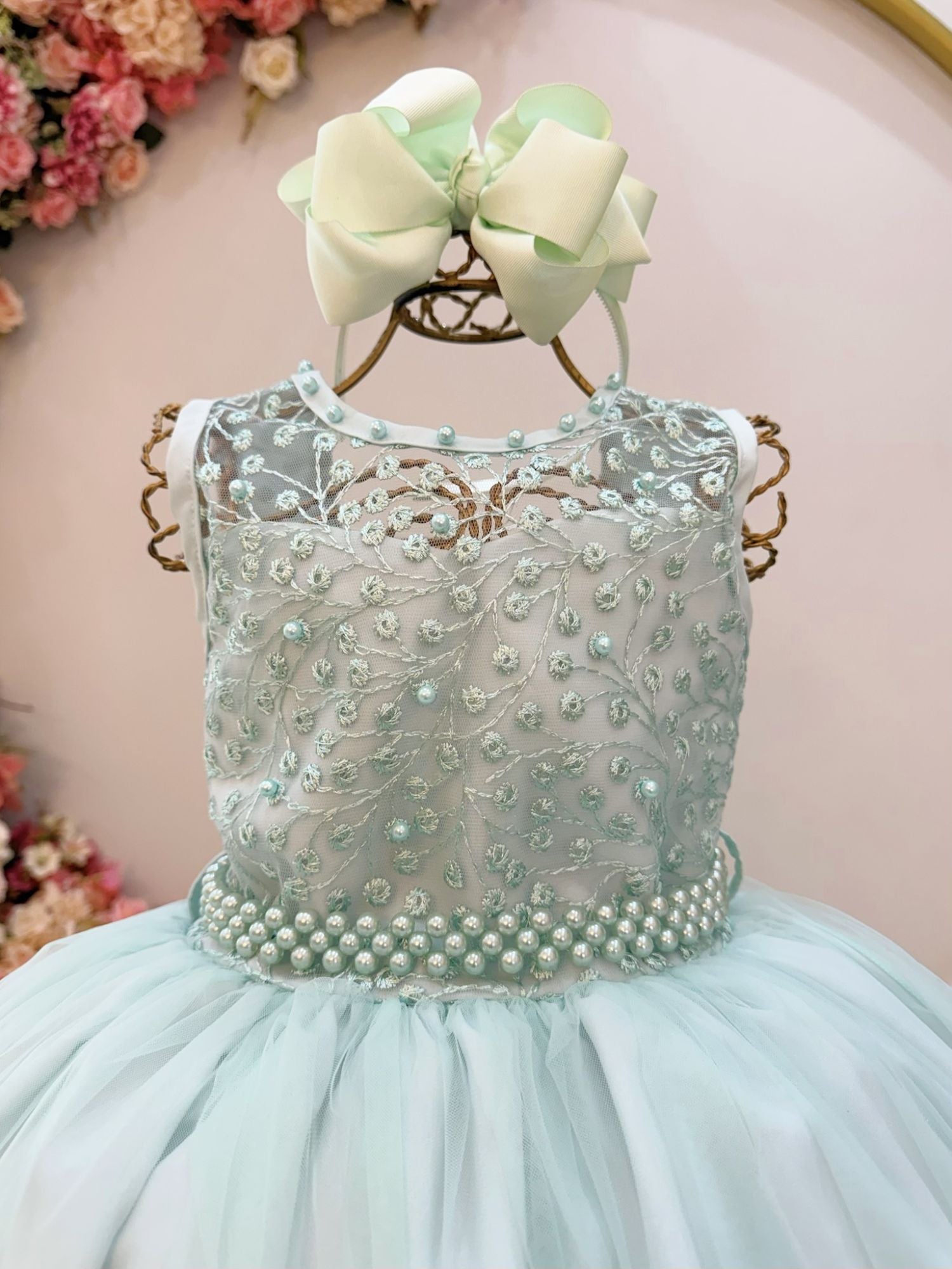 Vestido Infantil Longo Verde Menta com Renda e Pérolas para Festas