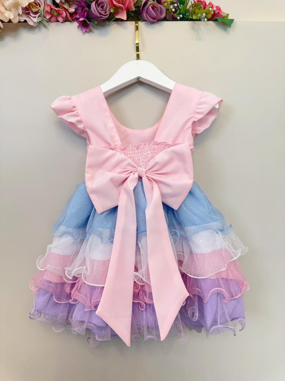 Vestido Luxuoso Infantil Rosa com Busto em Nervura e Saia de Tule