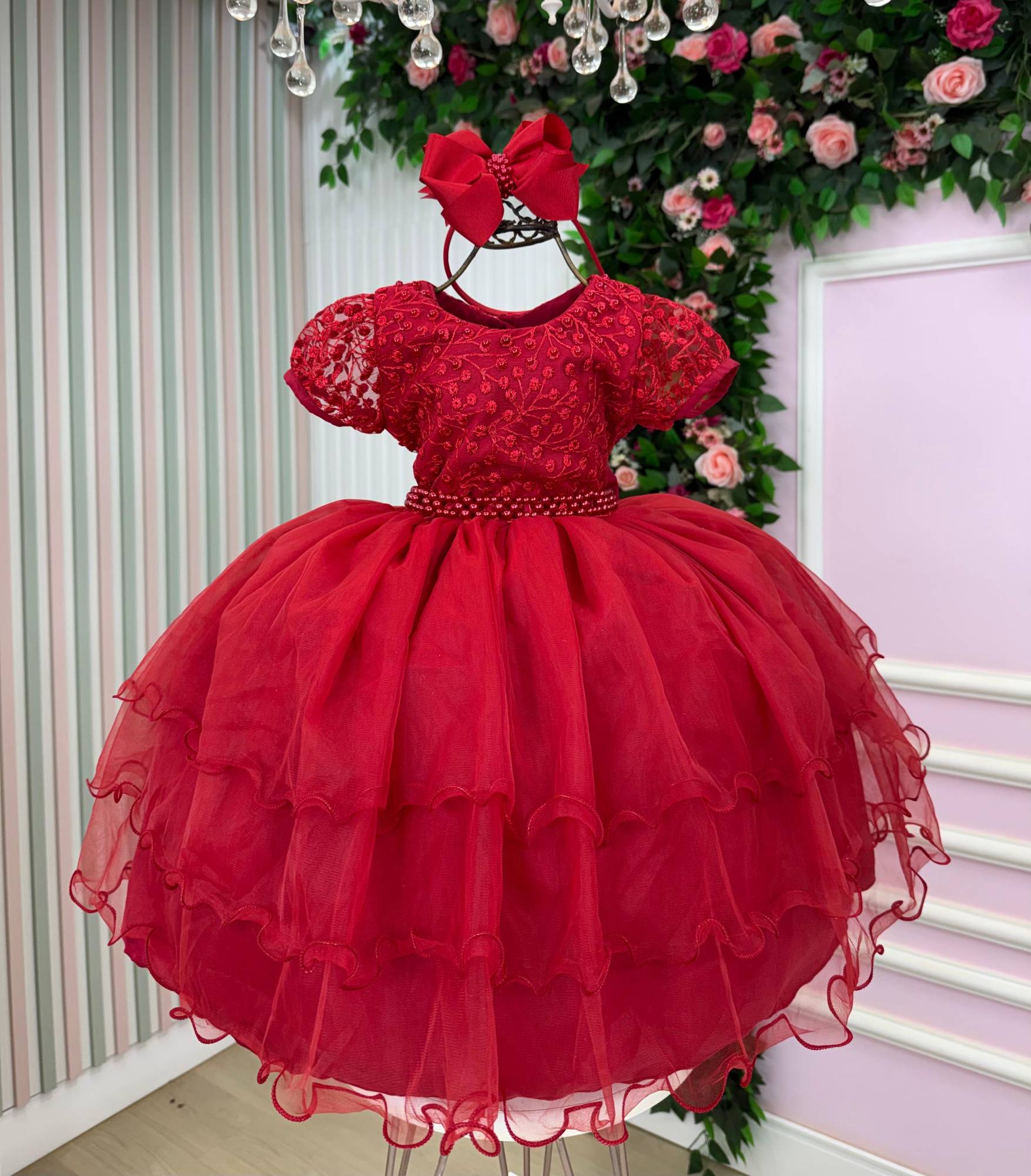 Vestido Infantil Vermelho com Tecido Misto e Laço nas Costas