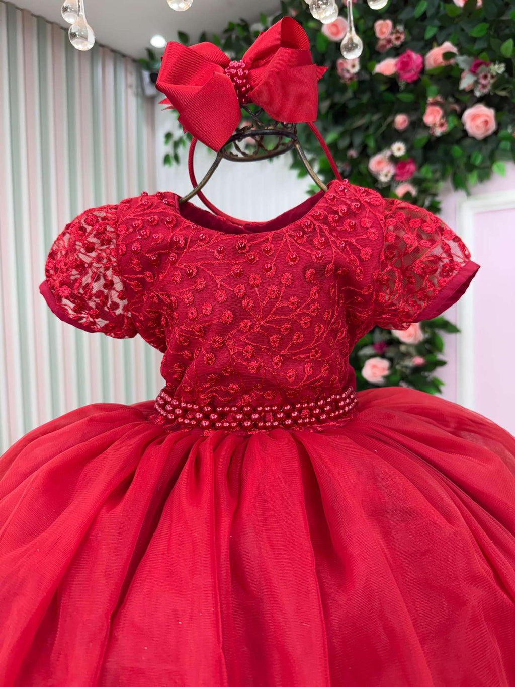 Vestido Infantil Vermelho com Tecido Misto e Laço nas Costas