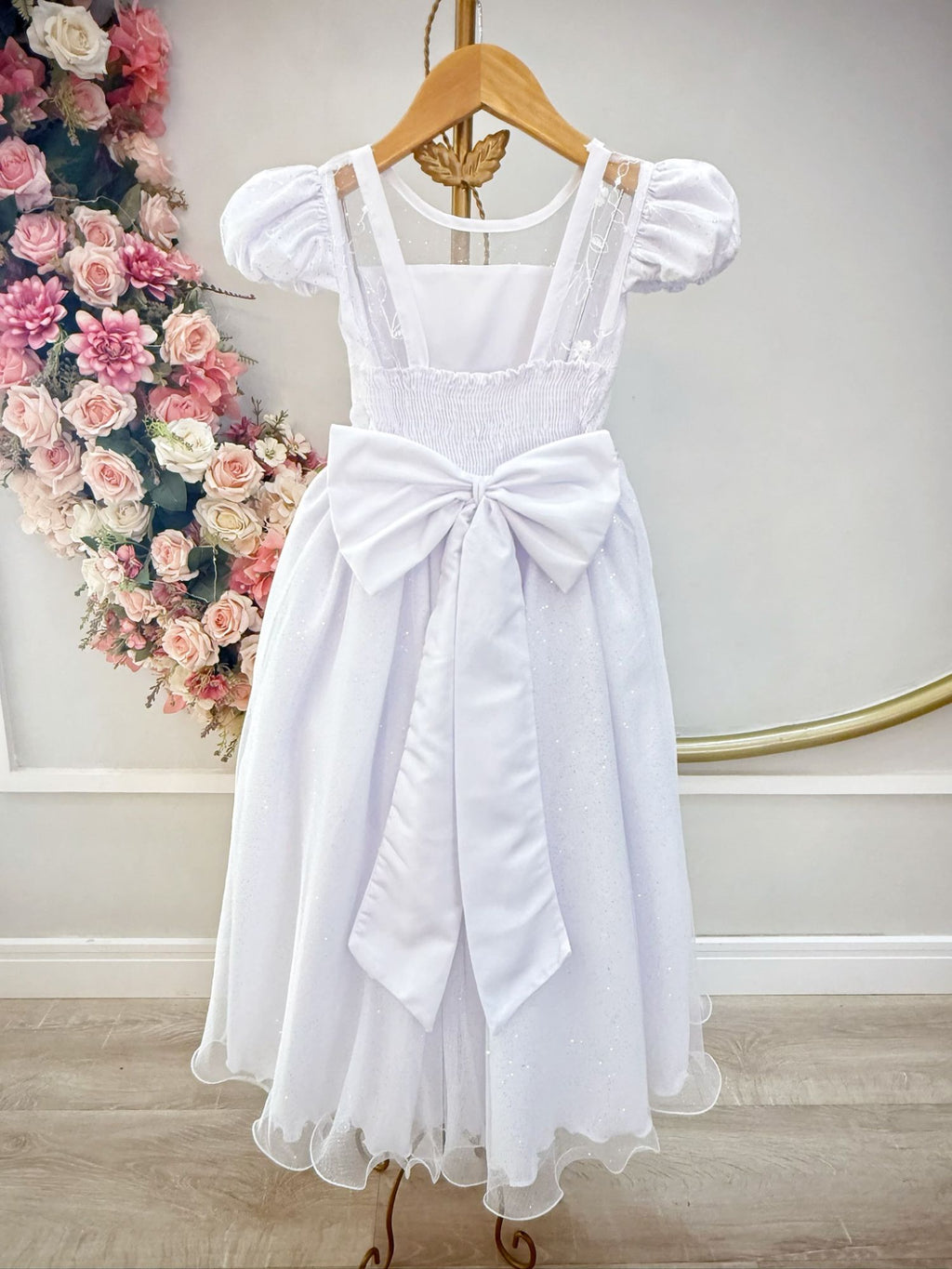 Vestido Infantil Branco com Busto em Renda e Bordado para Festas