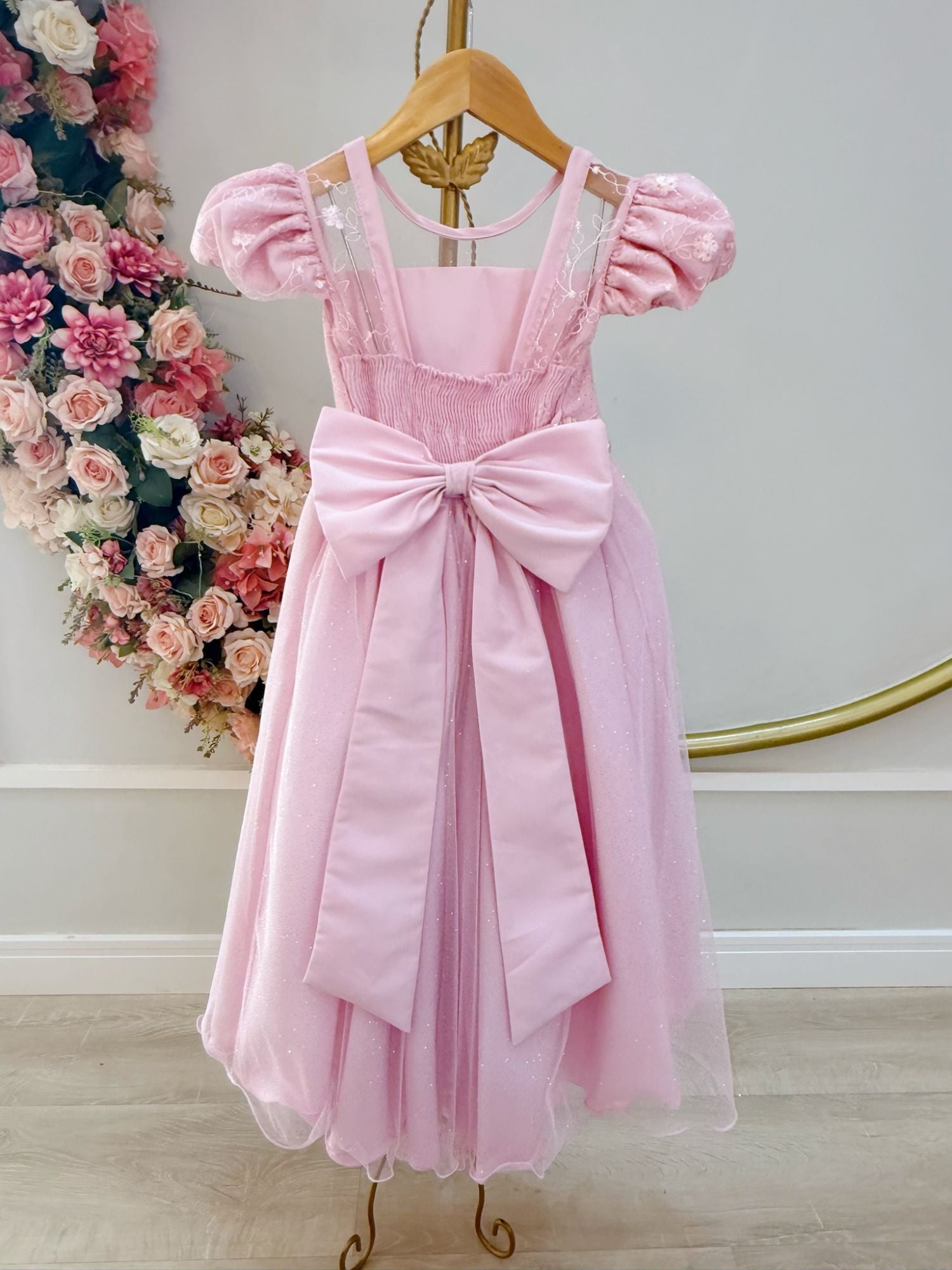 Vestido Infantil Rosa Claro com Busto em Renda e Bordado para Festas