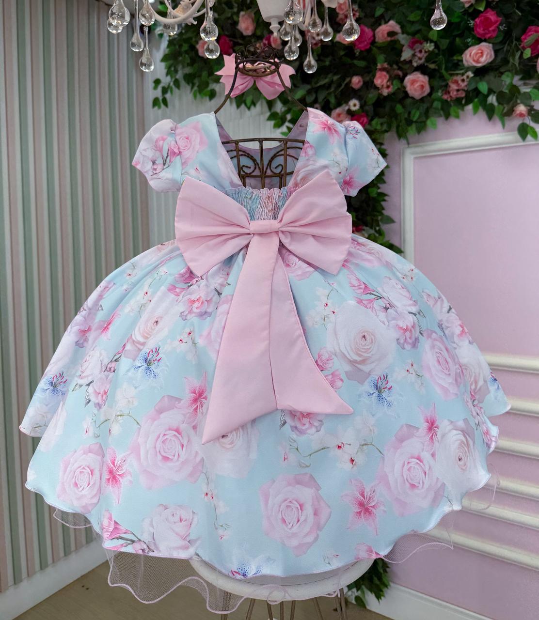 Vestido Azul Bebê com Estampa de Flores e Borboletas para Crianças