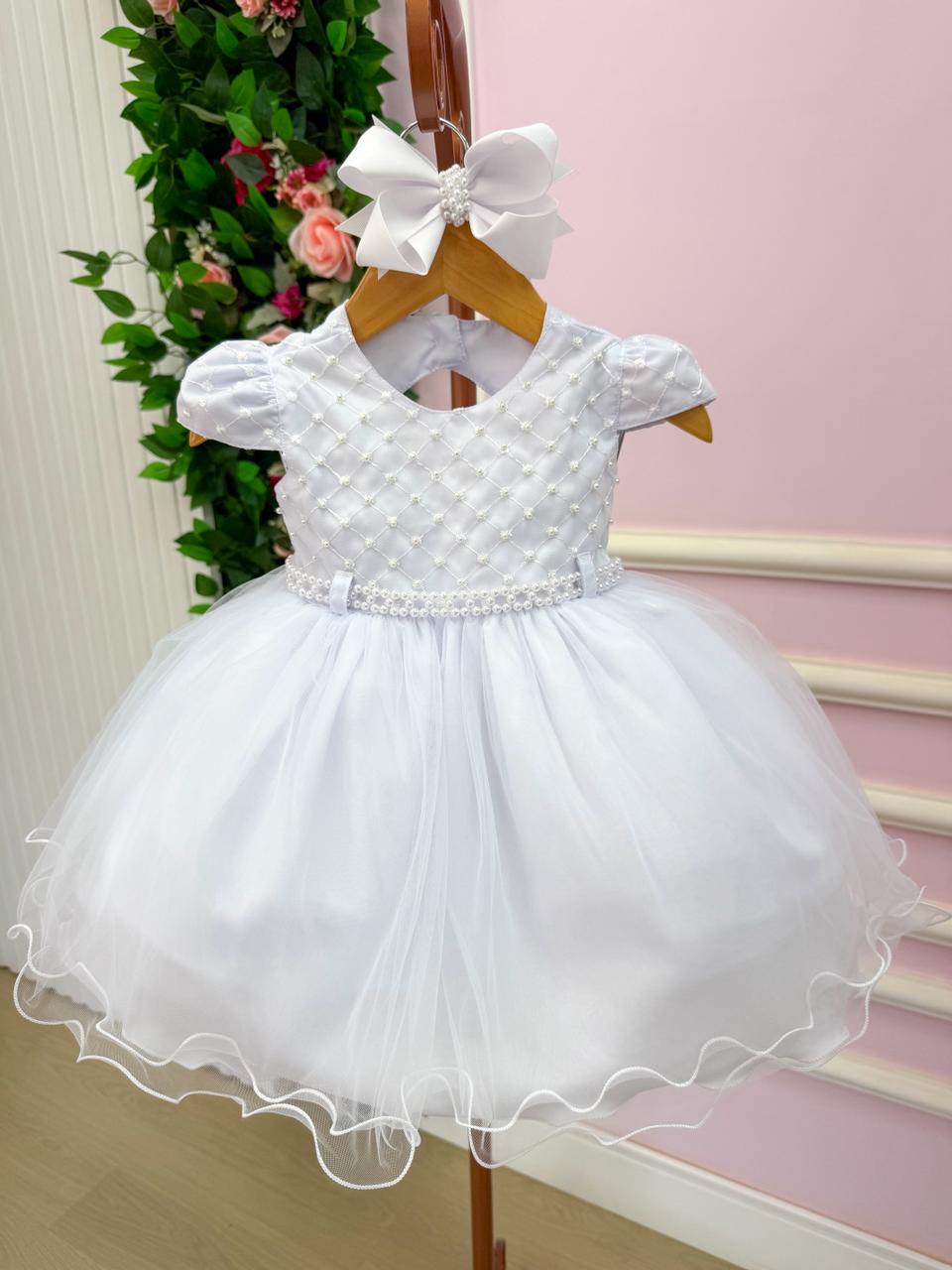 Vestido Infantil Branco em Tule Bordado para Momentos Especiais