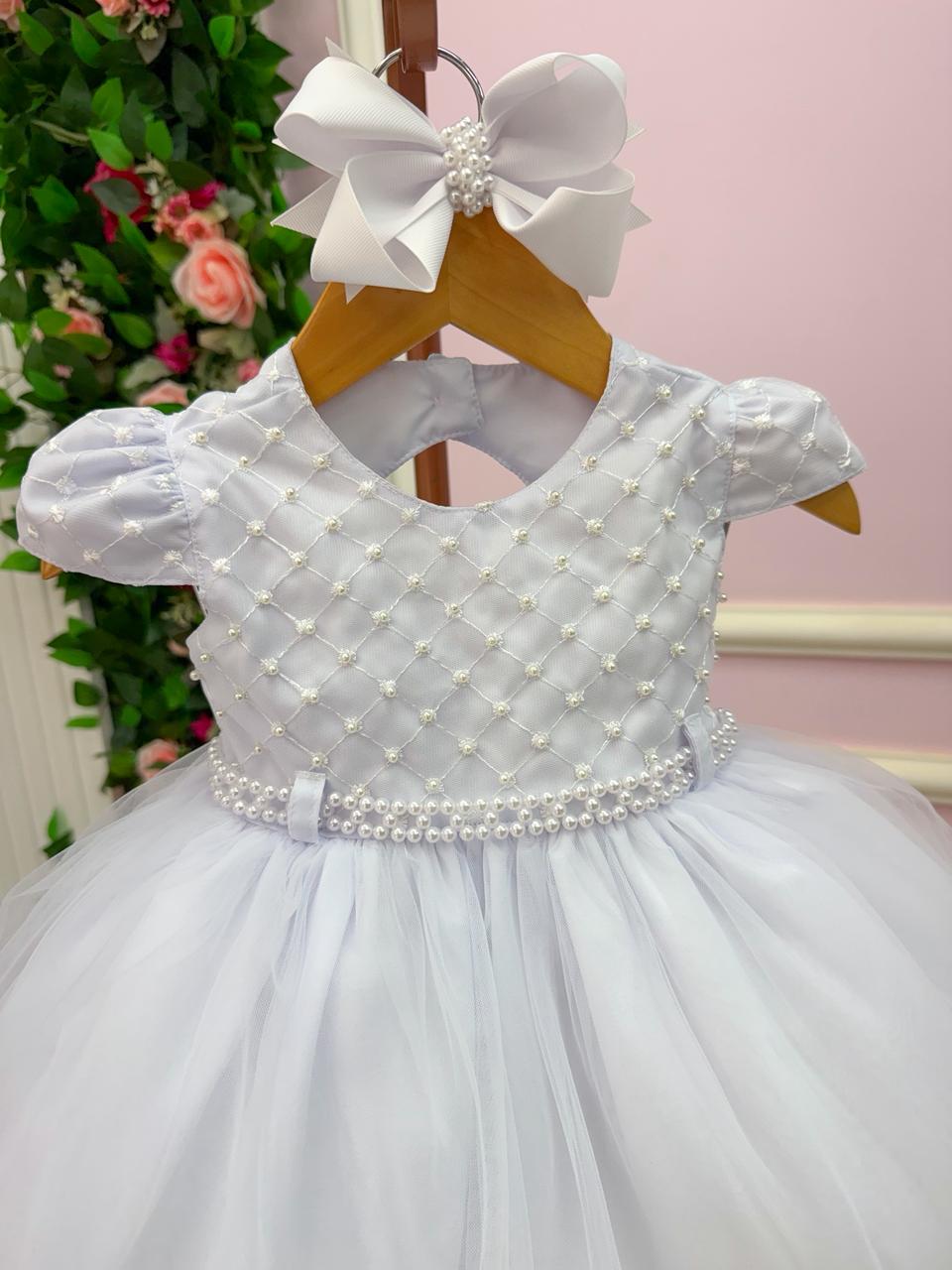 Vestido Infantil Branco em Tule Bordado para Momentos Especiais