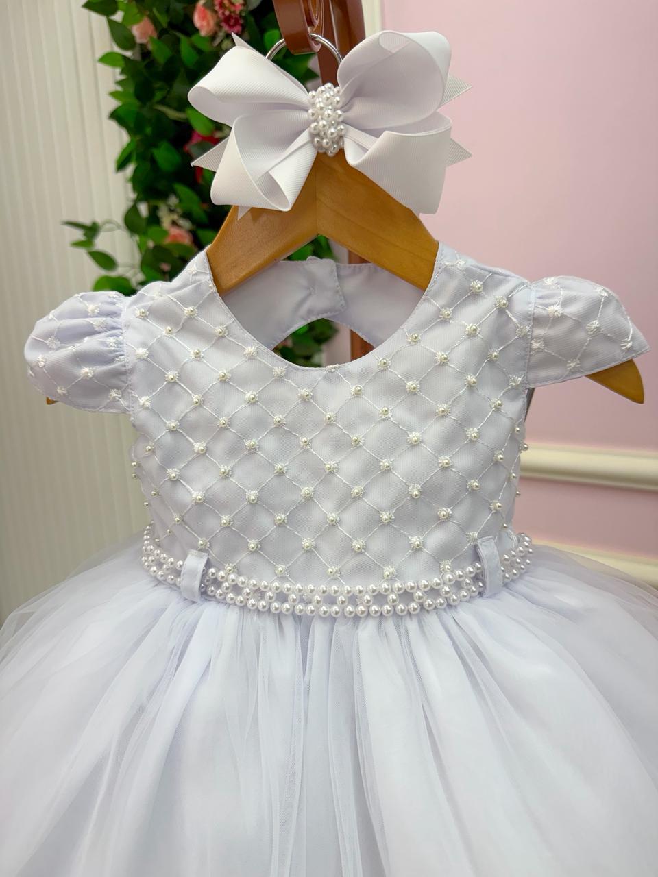Vestido Infantil Branco em Tule Bordado para Momentos Especiais