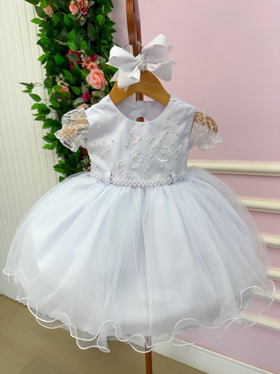 Vestido Infantil Branco em Tule com Pérolas para Eventos Especiais