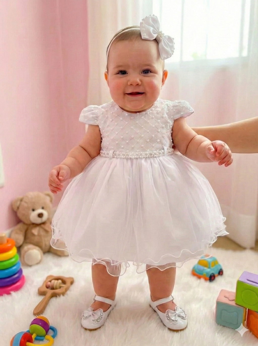 Vestido Infantil Branco em Tule Bordado para Momentos Especiais