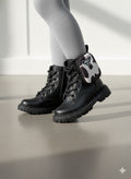 Bota Infantil Coturno Preto em Material Sintético com Estampa Animal Print