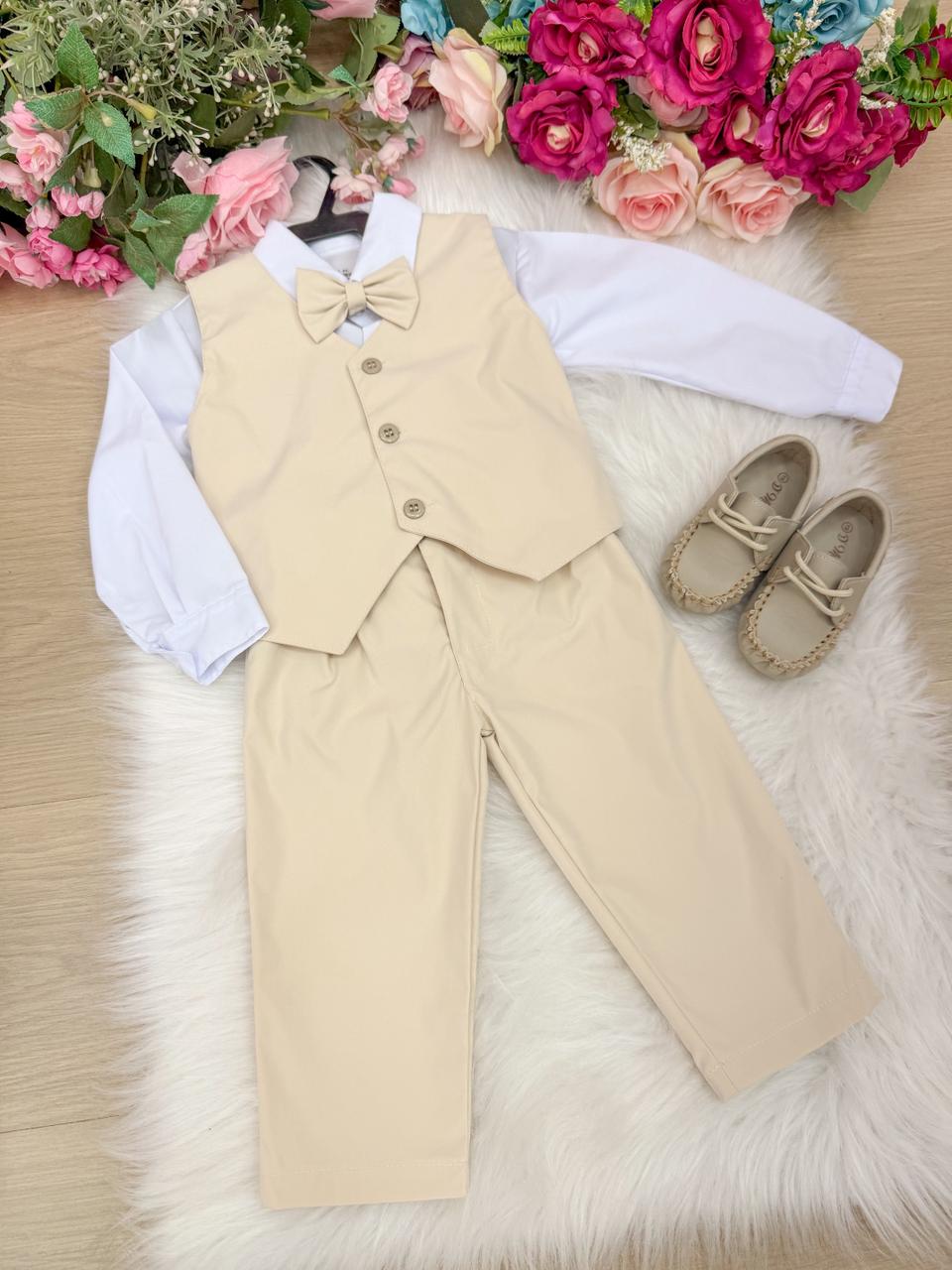 Conjunto Social Bege de Colete e Calça para Ocasiões Especiais