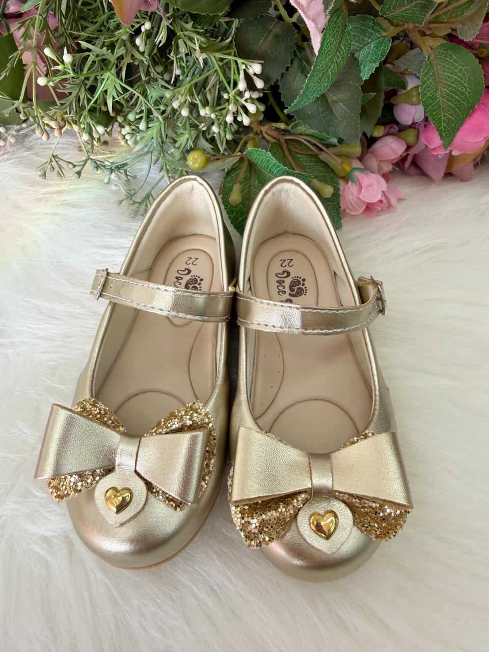 Sapatilha Infantil Dourada Gigi Confortável e Elegante