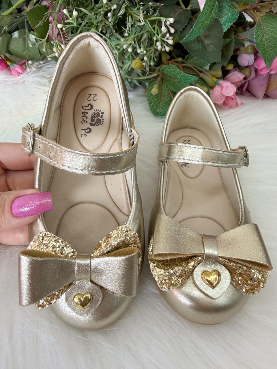 Sapatilha Infantil Dourada Gigi Confortável e Elegante