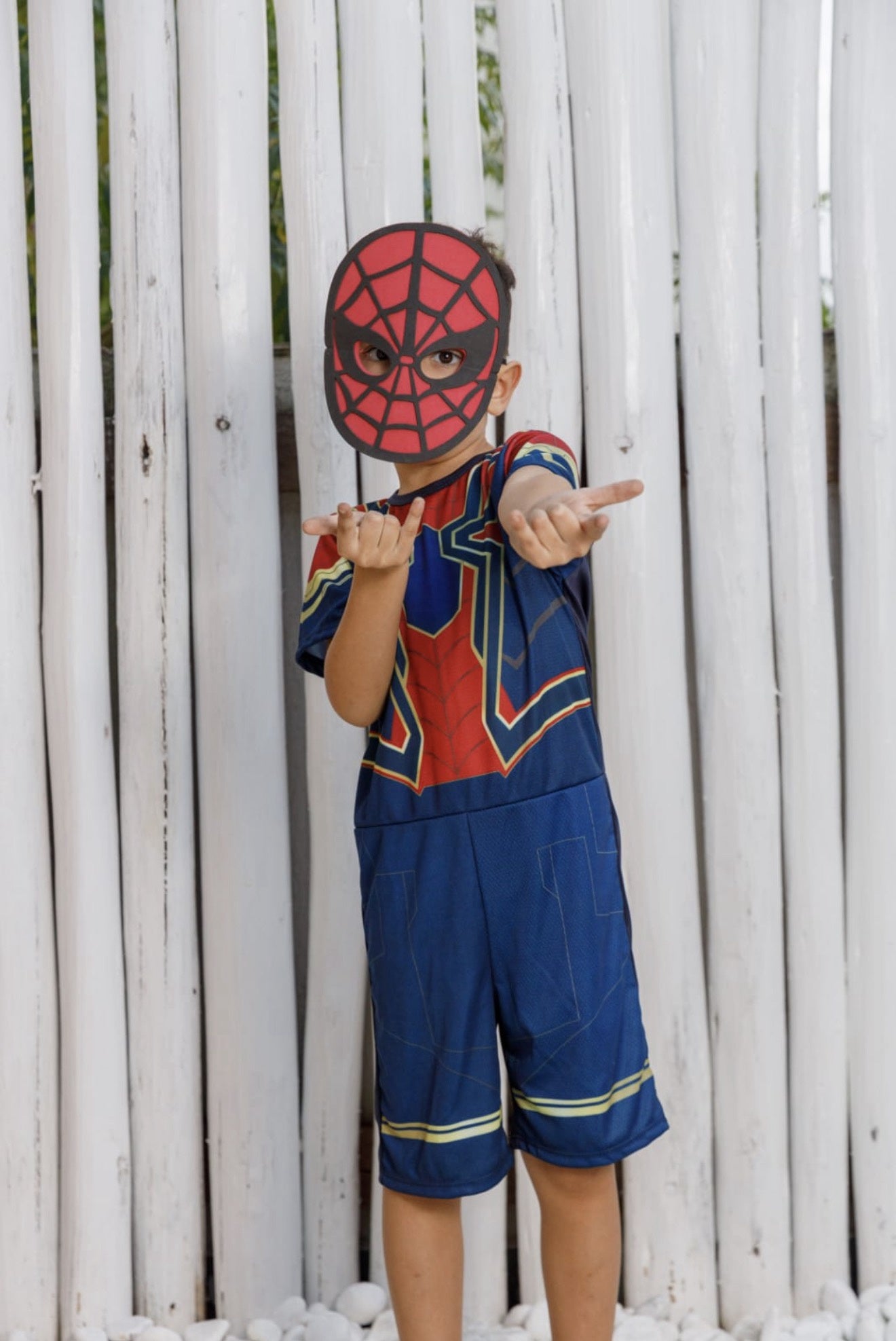 Fantasia Homem Aranha Infantil em Elanca Vermelha e Amarela com Máscara