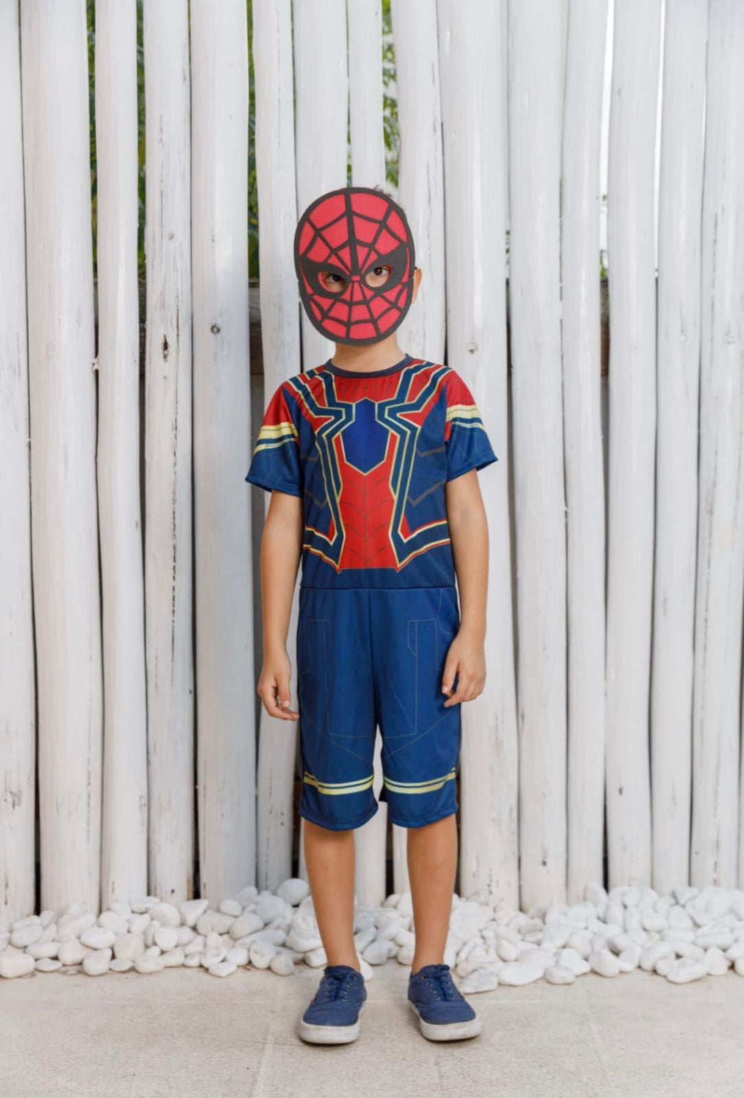 Fantasia Homem Aranha Infantil em Elanca Vermelha e Amarela com Máscara