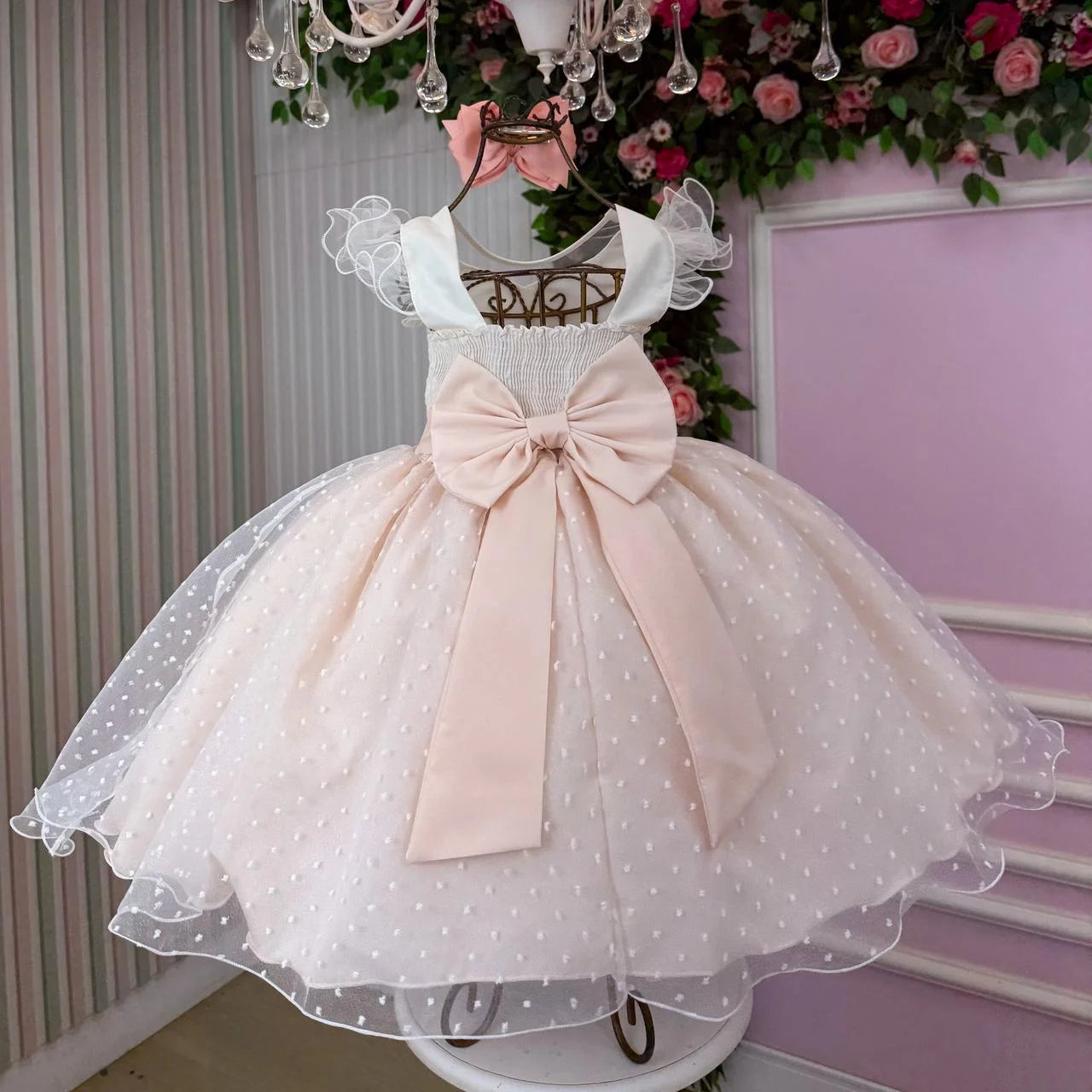 Vestido Infantil Off com Tule e Pérolas