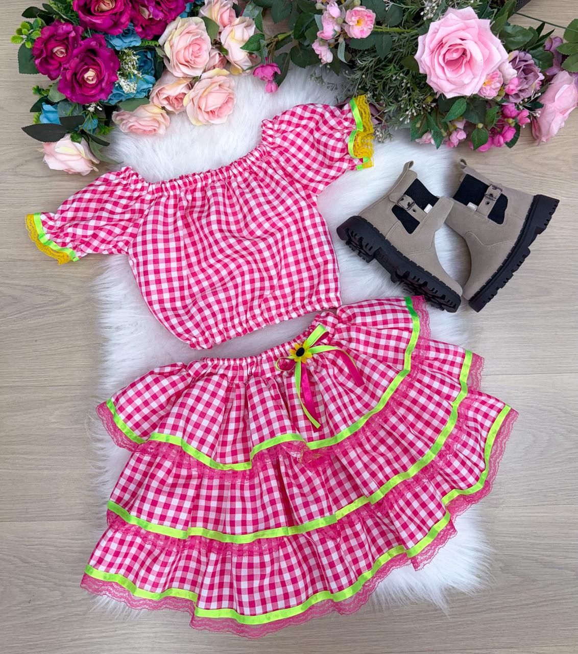 Conjunto Junino Luxo Gabriela Xadrez Pink em Tecido 100% Poliéster
